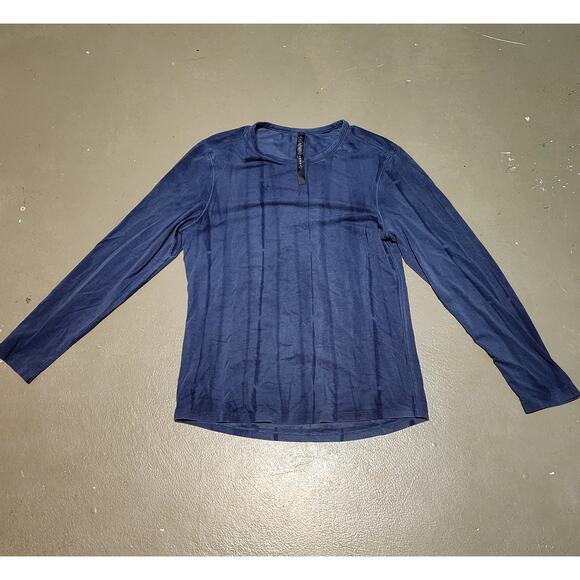 Lululemon 5 Year Basic Vertical Spray Dye Blue Long Sleeve Shirt Size Medium - Picture 3 of 5
